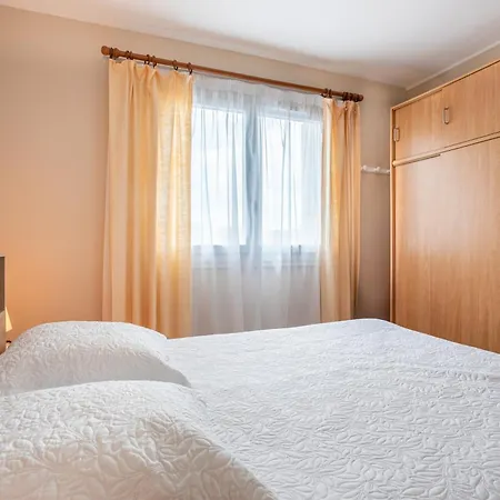100m Plage, Foret, Balcon, Parking