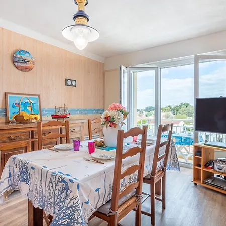 100m Plage, Foret, Balcon, Parking Apartment